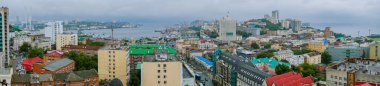 2015 Yazı - Vladivostok, Rusya - Havacılık. Vladivostok şehrinin merkezi tarihi bölümü. Vladivostok 'un merkezindeki tarihi binalar