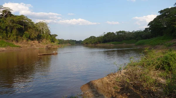 Río en Fleuve. Bolivia, América del Sur . — Foto de Stock