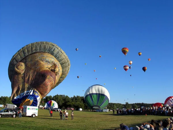 Ballooning in Gatineau. Canada, north America. — Stock Photo, Image