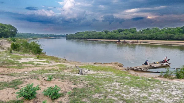 Nehirde Fleuve. Bolivya, Güney Amerika.