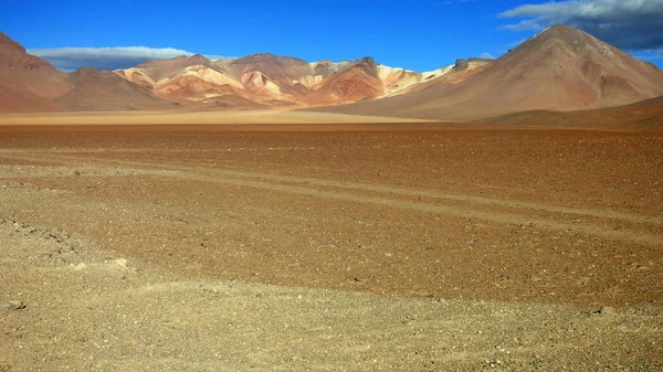 Гора в Альтиплано. Боливия, Южная Америка . — стоковое фото