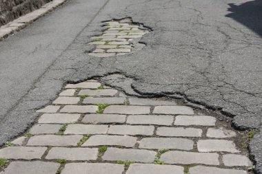 Eski Arnavut kaldırımlı yol