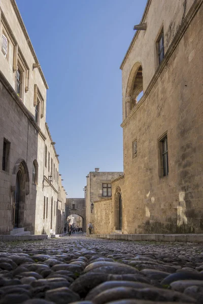 Calle en el casco antiguo, Rodas — Foto de Stock