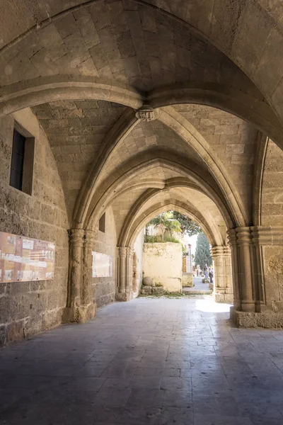 Palazzo nel centro storico di Rodi — Foto Stock