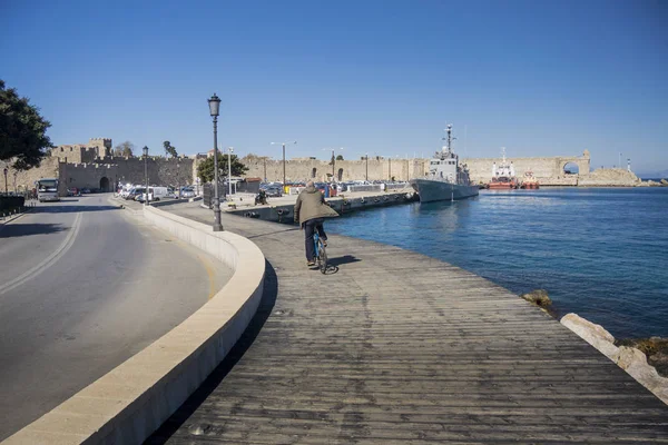 Cyclist on the Boardwalk, Rhodes, Greece — Stock Photo, Image