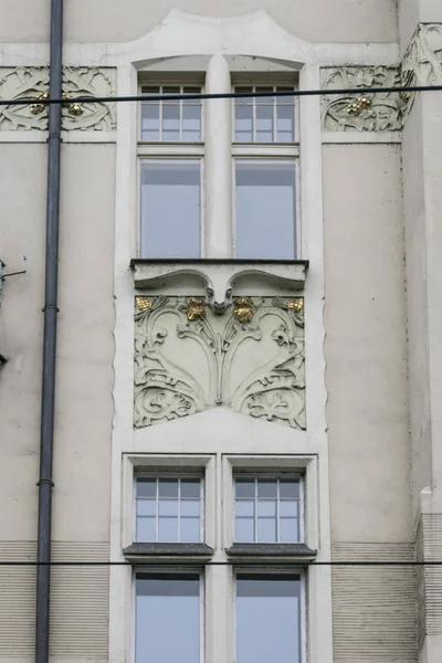 아트 데코 건물에 프라하, 체코 공화국 — 스톡 사진