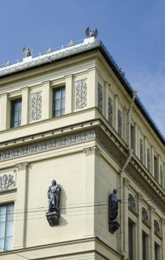 süslü yapı Cephe Sistemleri