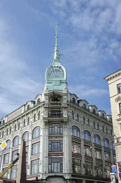Budova ve stylu Art-Deco, Petrohrad, Rusko — Stock fotografie