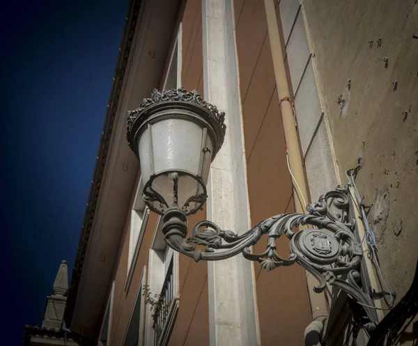 Lâmpada de rua ornamentada — Fotografia de Stock