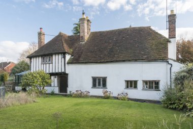 Eski Kulübe ve bahçe