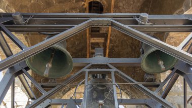 İtalya 'nın Bergamo kentindeki Civic Tower' da çanlar çalıyor.