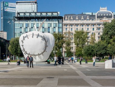 İtalya 'nın Milano kentindeki Merkez İstasyonu dışında.