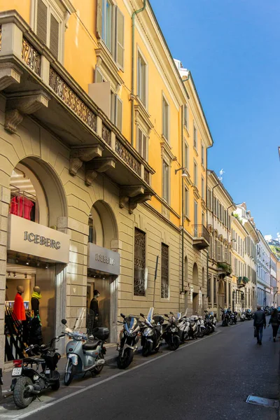 Vista Rua Antiga Cidade Milão Itália — Fotografia de Stock