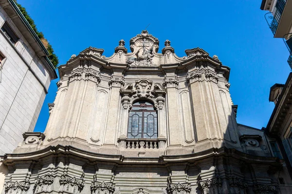 Fachada Ornada Uma Igreja Cidade Milão Itália — Fotografia de Stock