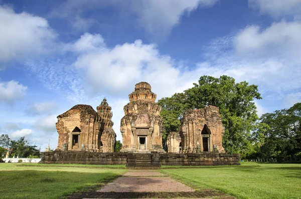 Prasat Sikhoraphum, Tayland, Surin 'deki Castle Rock Tapınağı