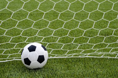 Yapay yeşil çim futbol sahası net ile futbol futbol 