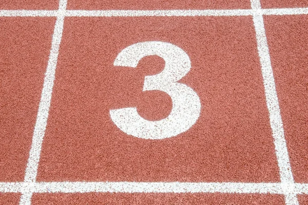 Yarış pisti üzerinde başlangıç veya bitiş konuma sayı 3 