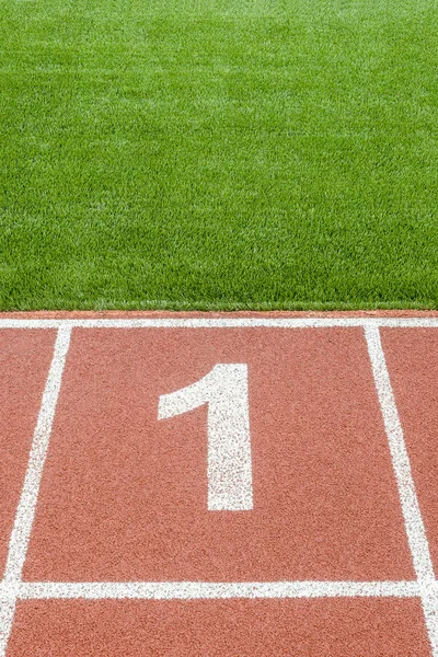 Yarış başlangıç veya Bitiş pozisyonu 1 numaradan izlemek futbol stadyumu.