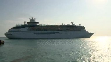 cruise gemi denize çıkıyor