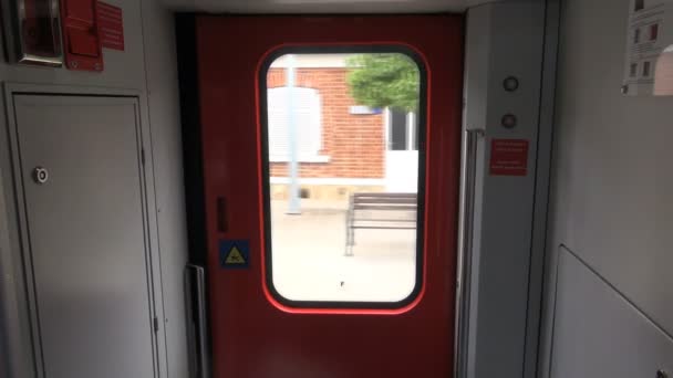 Punto di vista interno treno in movimento — Video Stock