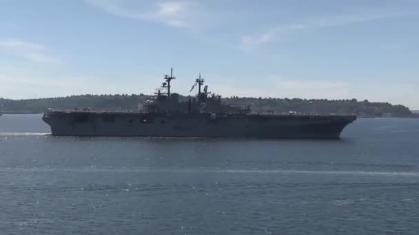 USS essex lhd 2 Egyesült Államok haditengerészet wasp osztály kétéltű támadó hajó — Stock videók