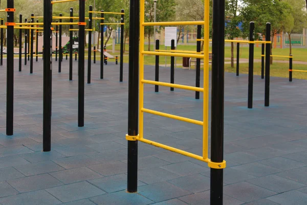 yatay çubuk ve çapraz çubuk