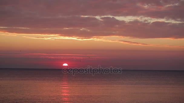 Coucher de soleil dans la mer Noire à Odessa, Ukraine — Video