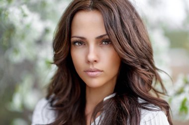 Natural beauty woman portrait - close up