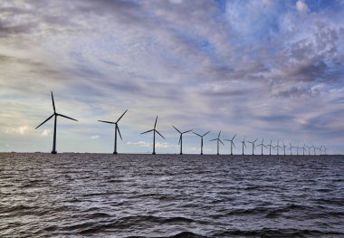 Rüzgar türbinleri jeneratör çiftliği için yenilenebilir sürdürülebilir ve alter