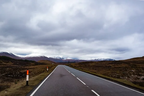 Open Road Reis Door Schotland — Stockfoto