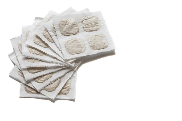 Orvosi Papírlapok Mustárral Megfázás Kezelésére Fehér Alapon — Stock Fotó