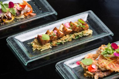 Farklı meze ve anti pasti. Deniz gıda plakalı Tapas ve b