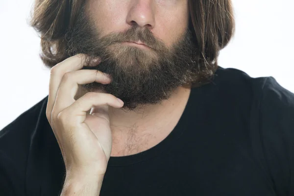 Primer plano del hombre maduro rascarse la barba, gesto reflexivo picazón —  Fotos de Stock