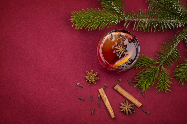 Weihnachtsglühwein rot — Stockfoto