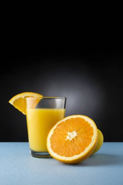 Taze portakal suyu