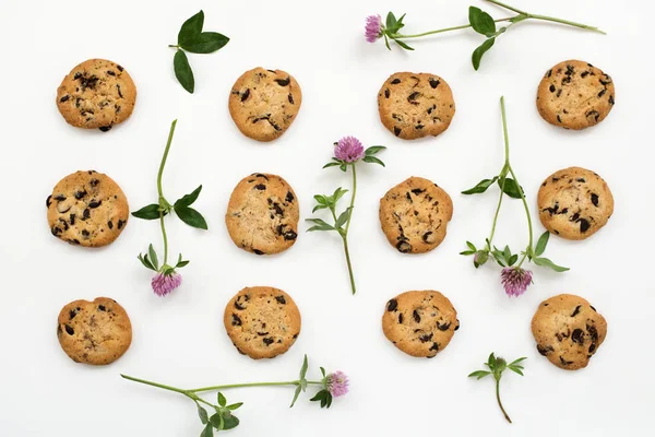 Biscuits américains et motif de fleurs — Photo