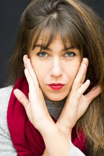 Güzel bir kadının portresi. 