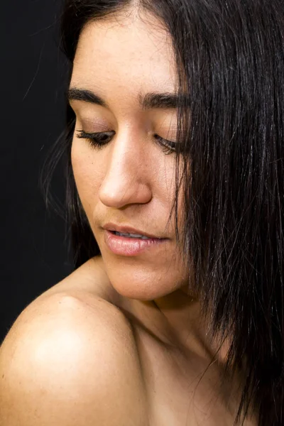 Portrait of a beautiful woman — Stock Photo, Image