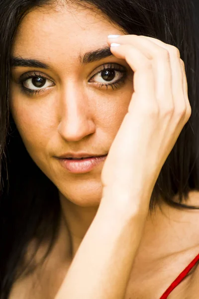 Retrato de uma mulher bonita — Fotografia de Stock