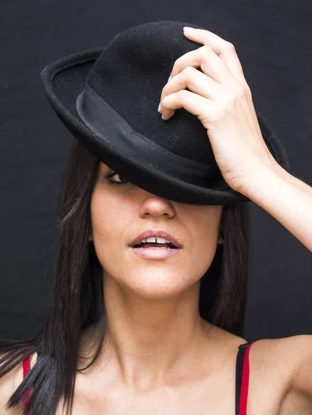 帽子の美しい女性の肖像画 — ストック写真