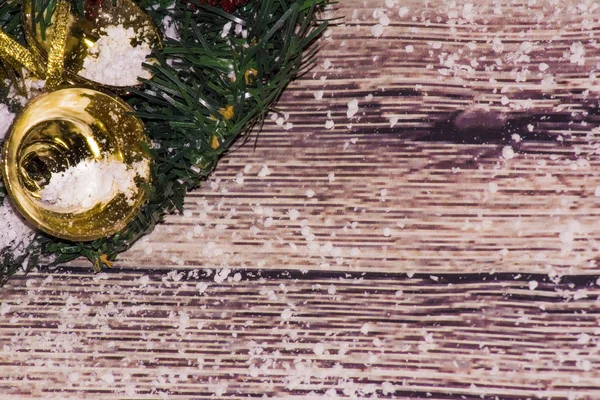 Decoração de natal em fundo de madeira — Fotografia de Stock