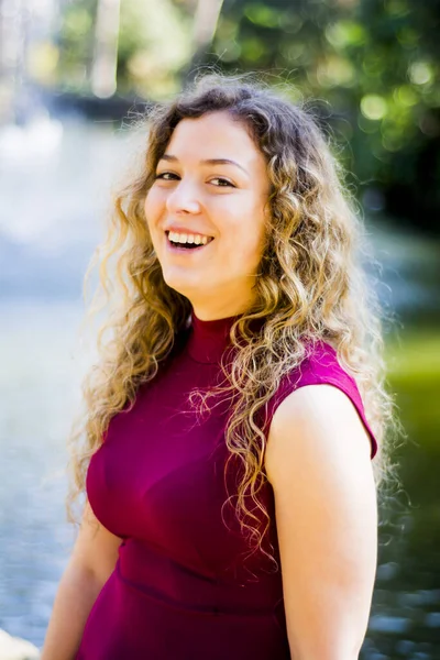 Retrato Mulher Bonita Parque — Fotografia de Stock