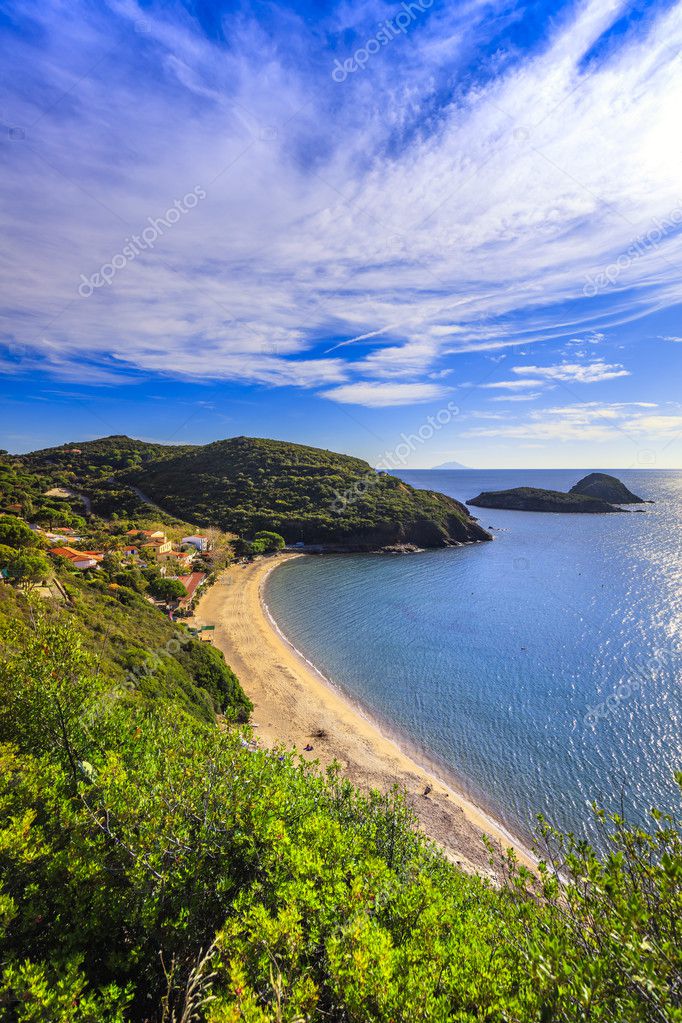 Isola Delba Spiaggia Di Innamorata E Gli Isolotti Gemini