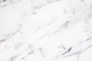 Beyaz Carrara mermer banyo veya kitch'deki doğal ışık yüzey