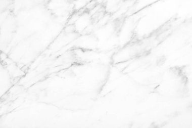 Beyaz Carrara mermer banyo veya kitch'deki doğal ışık yüzey