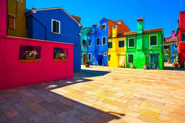 Venice landmark, Wyspa Burano kwadratowych i kolorowe domy, Włochy — Zdjęcie stockowe