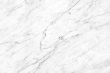 Beyaz Carrara mermer banyo veya kitch'deki doğal ışık yüzey
