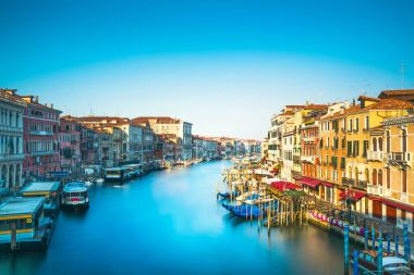 Venedik büyük kanal veya Riyali görüntülemek Canal Grande uzun pozlama