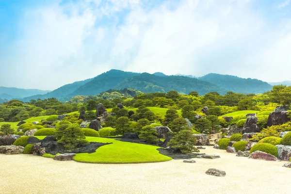 YASUGI, SHIMANE / JAPAN – MAY 25, 2010: View of japanese dry l — Stock Photo, Image