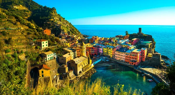 Villaggio Vernazza, vista panoramica aerea. Cinque Terre, Liguria, I — Foto Stock